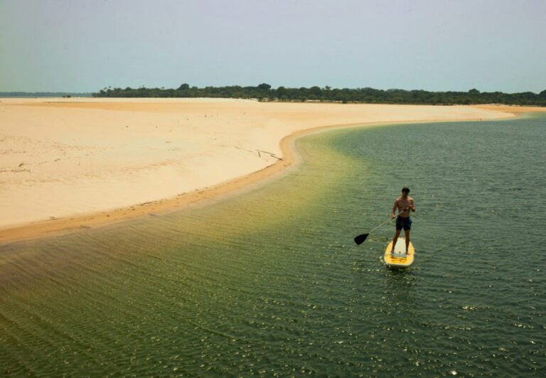 Stand Up Paddle em Alter do Chão