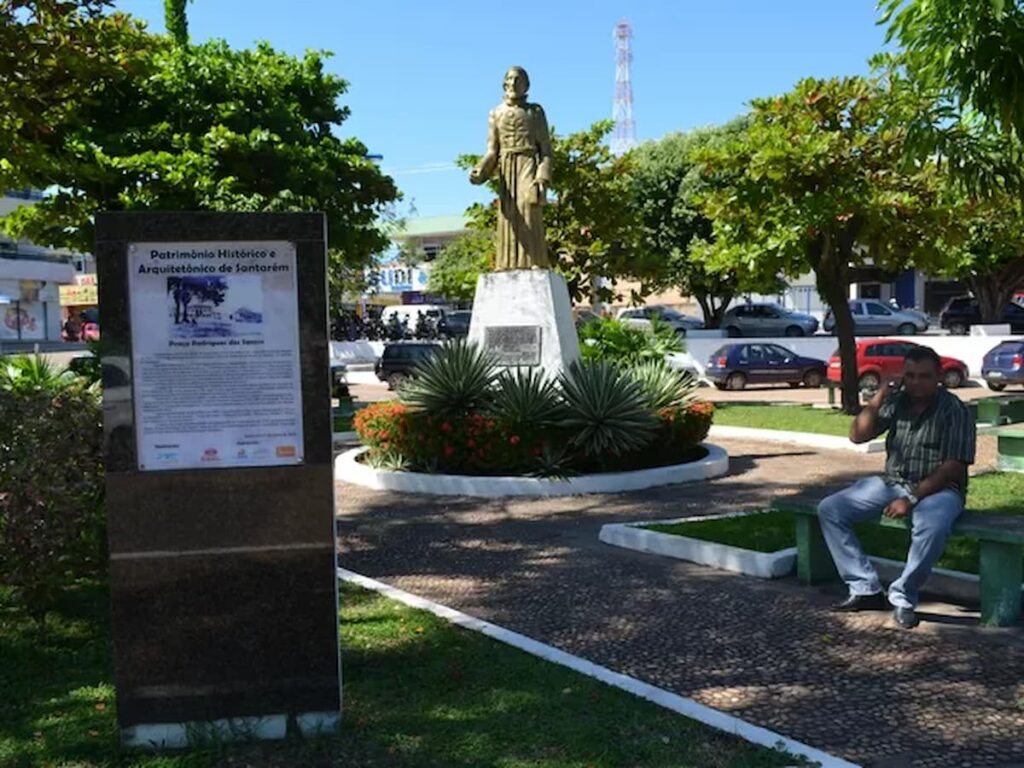 Praça Rodrigues dos Santos